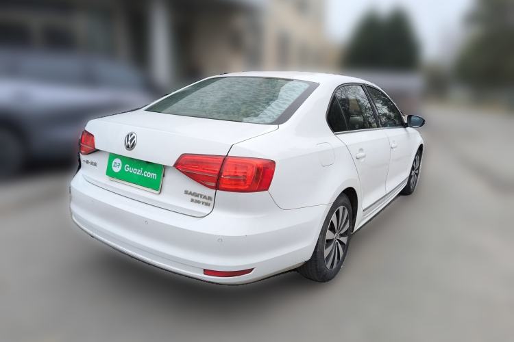 Used Volkswagen Sagitar 2017 230TSI Automatic Comfort Version