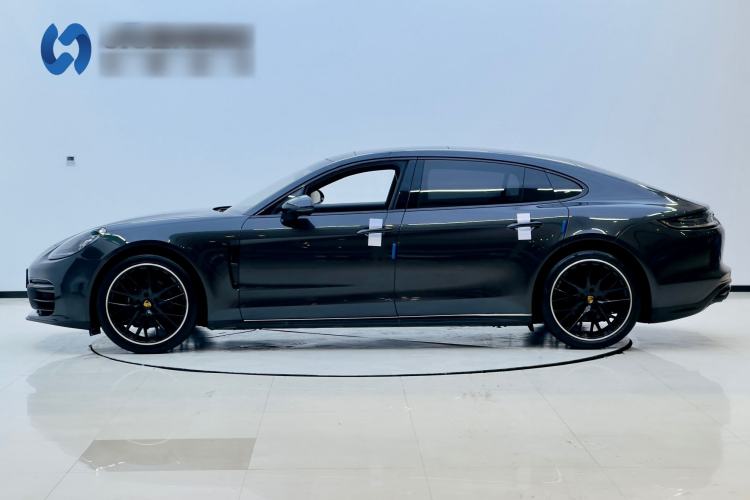 Used Porsche Panamera 2023 Restyled Panamera 4 Executive Extended Platinum Edition 2.9T Exterior 2