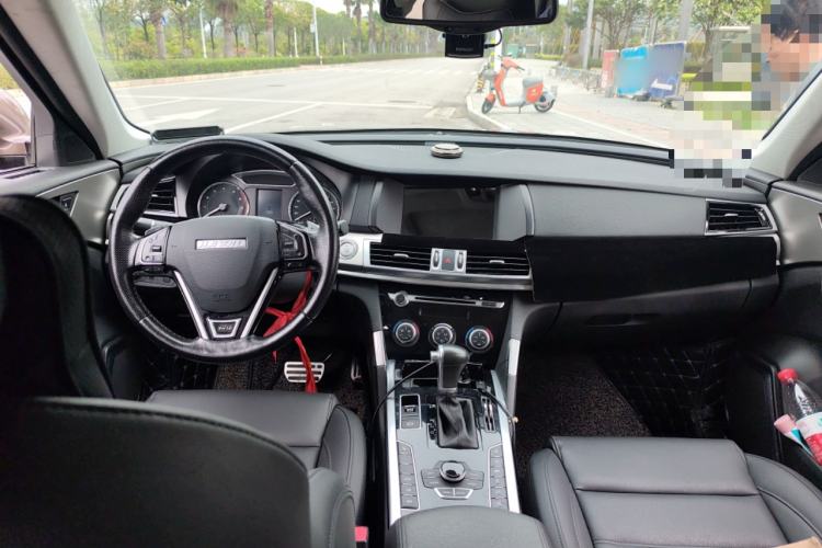 Used Haval H7 2017 Red-Label H7 2.0T Automatic Prestige Model
