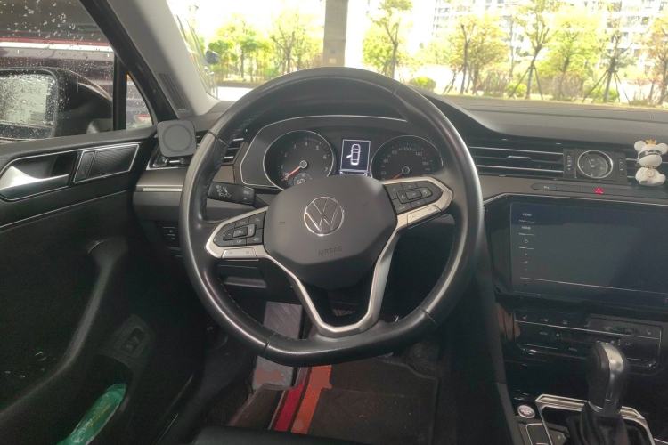 Used Volkswagen Magotan 2020 330TSI DSG Leading Model Steering Wheel