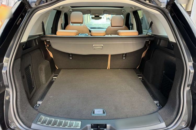 Used Land Rover Discovery Sport 2024 Performance Tech Edition Trunk