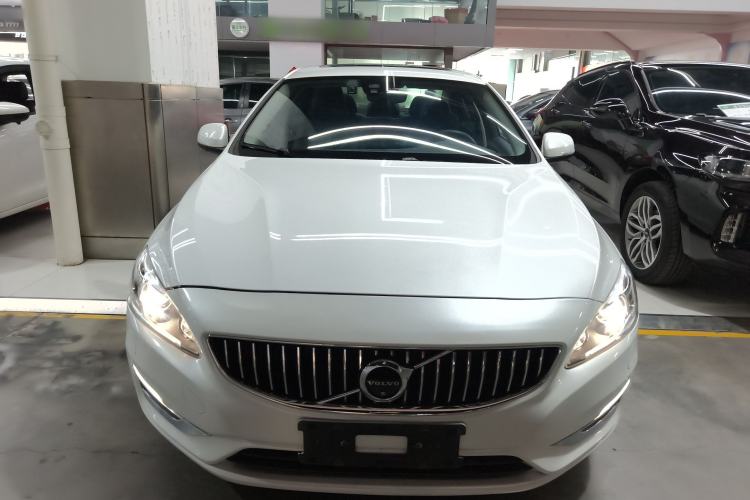 Used Volvo S60 2018 S60L T3 Smart Progress Edition
