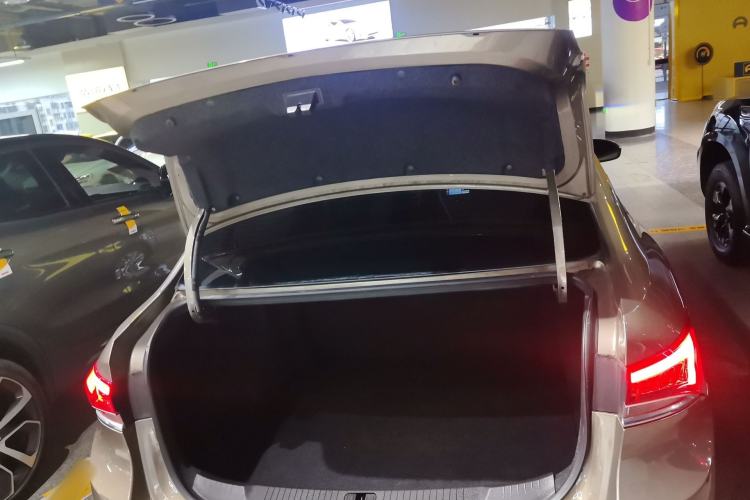 Used Buick GT 2021 Revised Version Flagship 1.5L Automatic Elite Edition Trunk