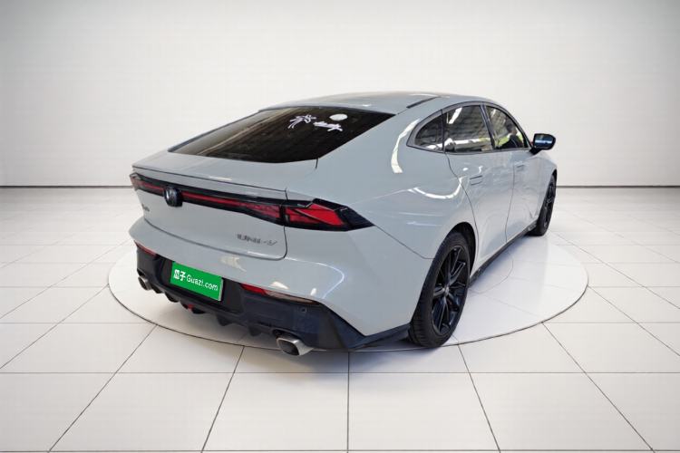 Used CHANGAN UNI-V 2022 1.5T Prestige Version Exterior 5