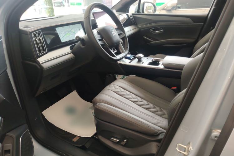 Used BYD Song L DM-i 2025 Intelligent Driving Version 160 km Beyond-Range Type
