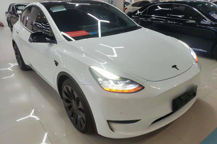 Used Tesla Model Y 2022 Performance High-Performance All-Wheel-Drive Version Front Right 45 Deg