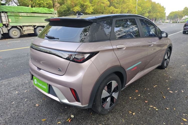 Used BYD Dolphin 2023 420 km Fashion Edition