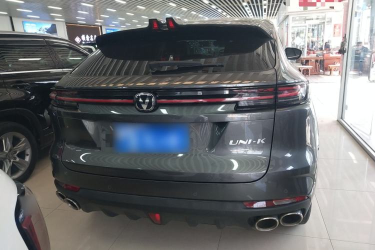 Used CHANGAN UNI-K 2023 2.0T Two-Wheel Drive YueShang Trim