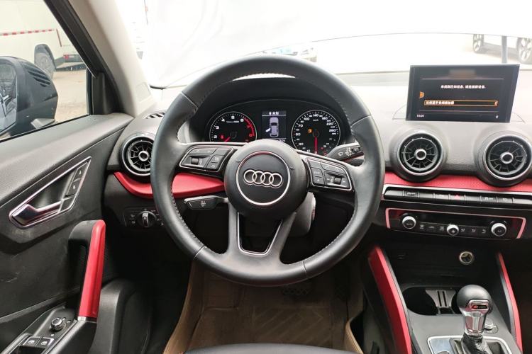 Used Audi Q2L 2018 35 TFSI Fashion Dynamic Version China VI Emission Standard Steering Wheel
