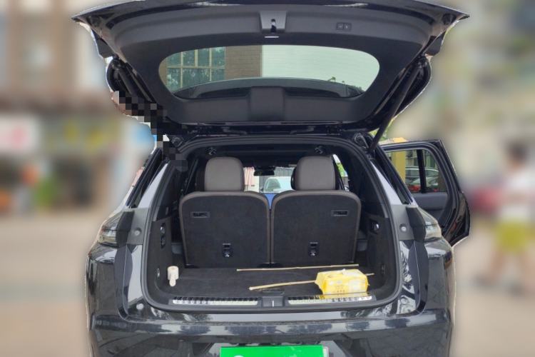 Used Li Auto L8 2023 Pro Model Trunk