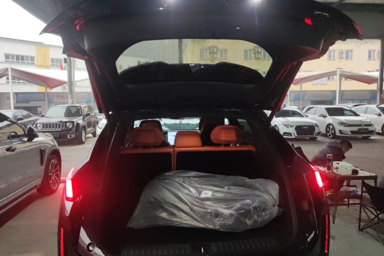 Used Lynk & Co 08 EM-P 2026 Model 210 Four-Wheel Drive Performance Ultra H7 Trunk