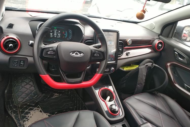 Used Chery Little Ant 2022 Sweet Pink Edition Full Sugar Version Lithium Iron Phosphate 29.2 kWh 30 kW 301 km