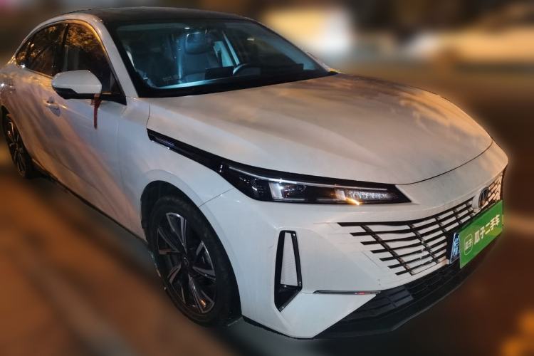 Used Changan Eado 2025 Blue Whale 1.5T 500Bar Prestige Model
