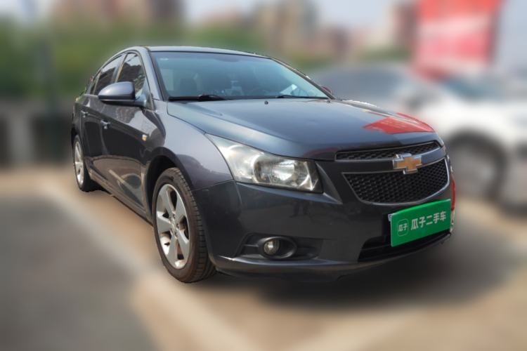 Used Chevrolet Cruze 2013 1.8L SX AT Front Right 45 Deg