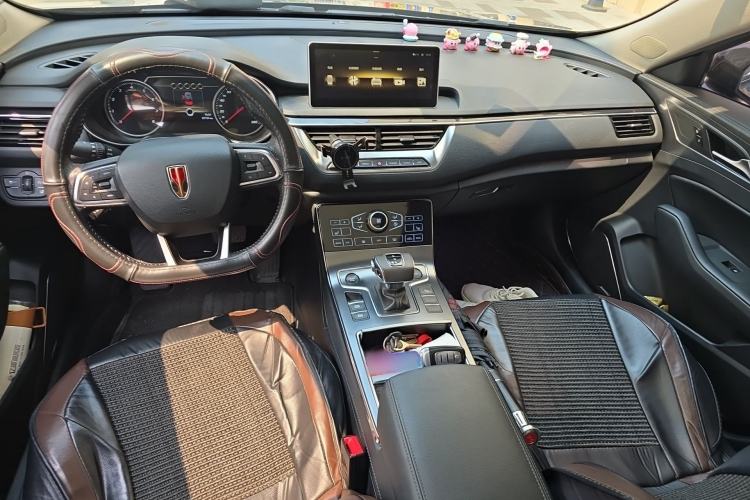 Used Hongqi H5 2020 1.8T Automatic Smart Connect Flagship Edition Center Console