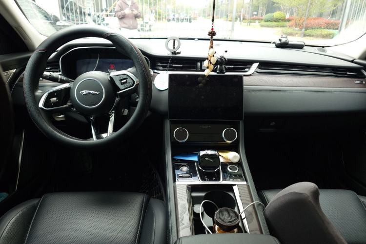 Used Jaguar XFL 2022 XFL 2.0T P250 Two-Wheel-Drive Prestige Luxury Edition
