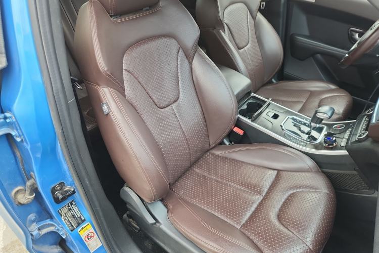 Used Land X7 2015 2.0T Panoramic Prestige Edition Right Front Seat