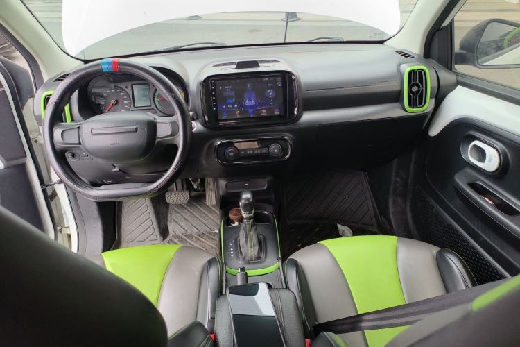 Used Roewe Clever 2021 302km All-Round Version Center Console