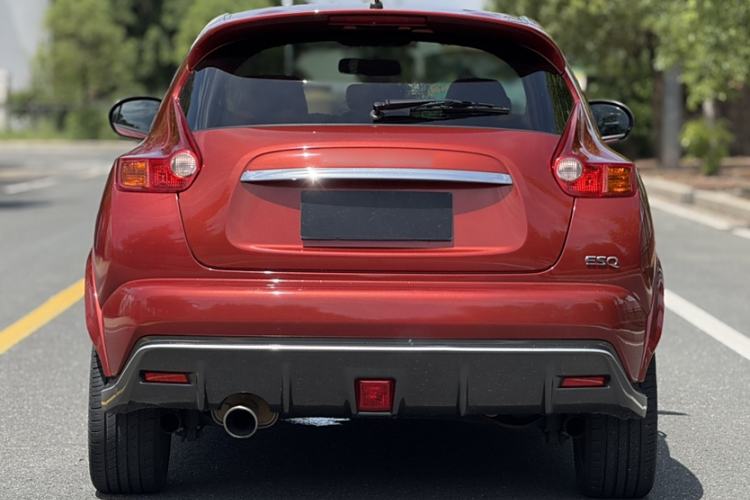 Used Infiniti ESQ 2014 1.6L Spontaneous Edition
