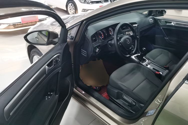 Used Volkswagen Golf 2015 1.4TSI Manual Comfort Model
