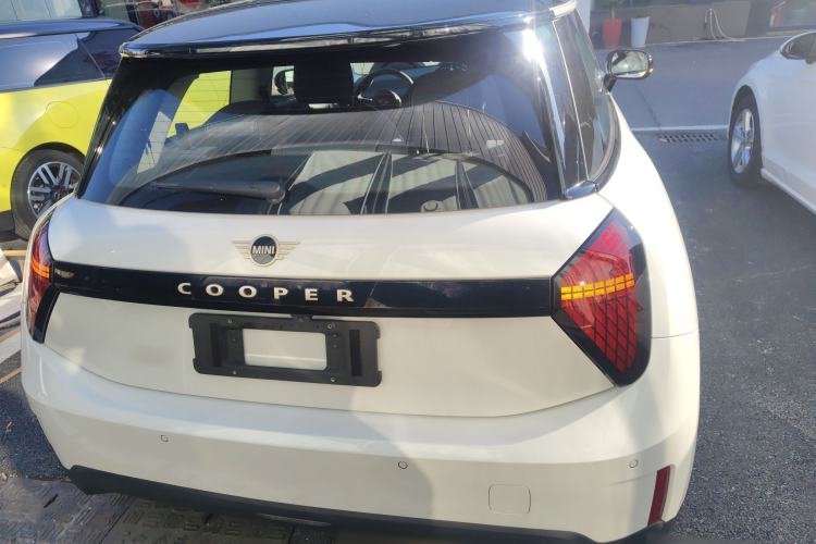 Used MINI Electric MINI COOPER 2024 456km COOPER E Classic Edition