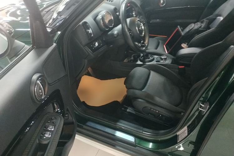Used MINI Countryman 2017 1.5T COOPER ALL4 Driver Seat
