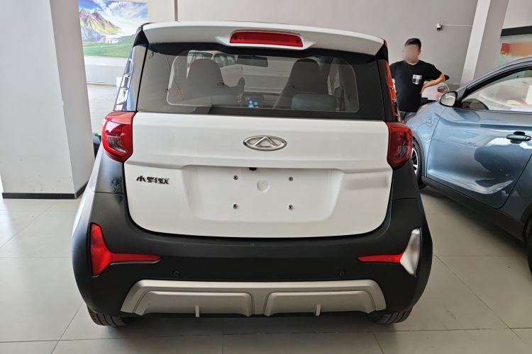 Used Chery QQ Little Ant 2022 Revised Version Sweet Pink Edition Half-Sugar Version Lithium Iron Phosphate 30.7 kWh 30 kW 301 km Rear