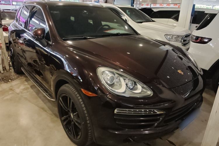 Used Porsche Cayenne 2013 3.6L automatic transmission U.S. specification Front Right 45 Deg