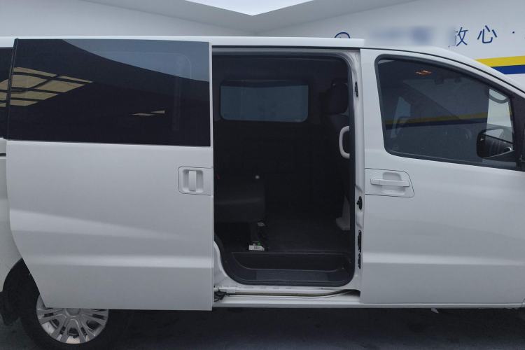 Used JAC Refine M3 2023 PLUS 1.5T 5/7-seat Classic Edition
