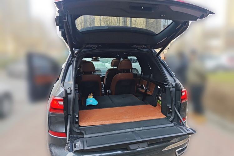 Used BMW X7 2020 xDrive40i Luxury M Sport Package
