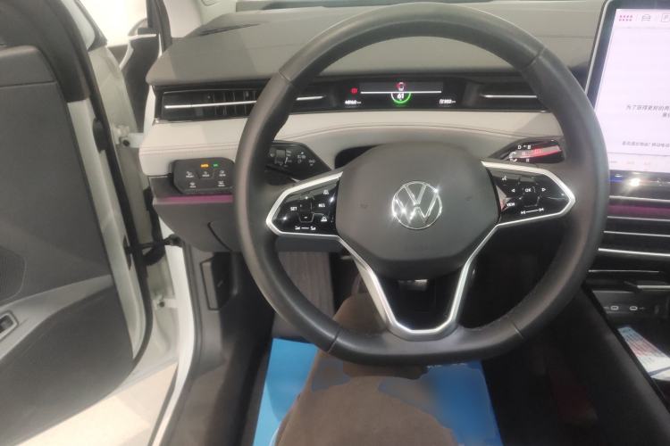 Used Volkswagen ID.7 VIZZION 2024 AIR model
