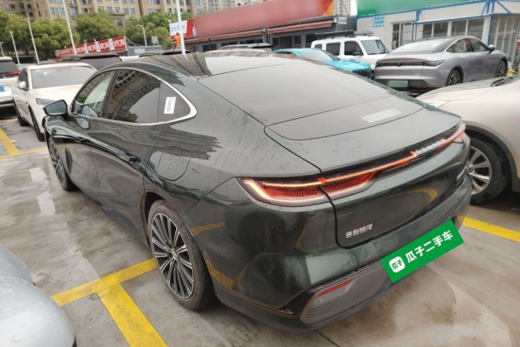 Used Geely Galaxy 8 2025 130km EM-P Starship Edition Exterior 2