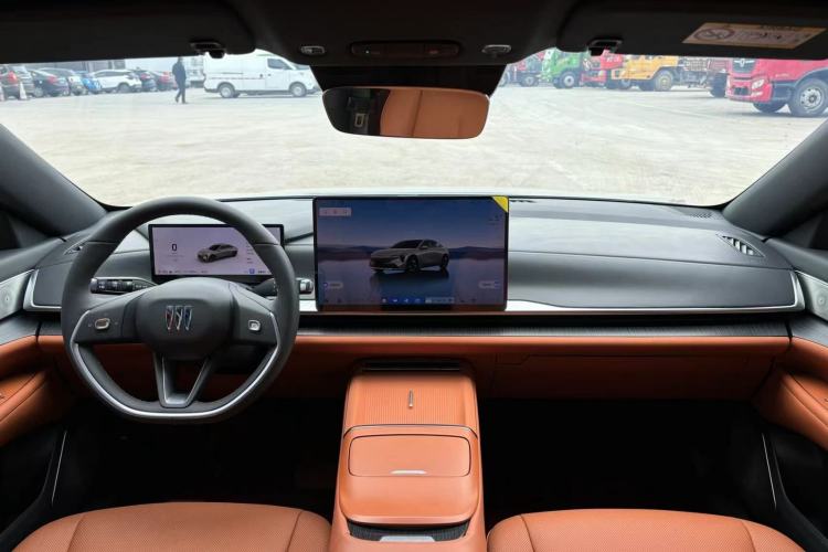 Used Buick L7 2025 Model Luxury Edition
