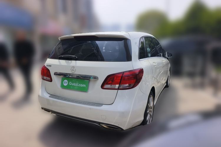 Used Mercedes-Benz B-Class 2015 B 200 Sport Edition Rear Right 45 Deg