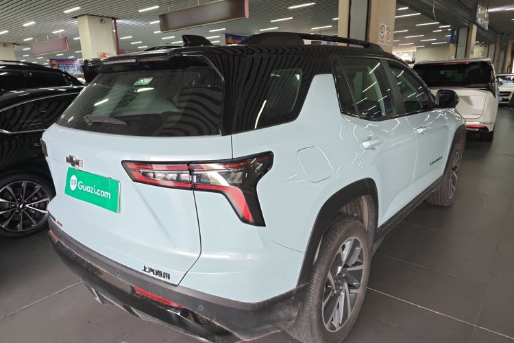 Used Chevrolet Equinox Plus 2024 102km RS Ultimate Edition Rear Right 45 Deg