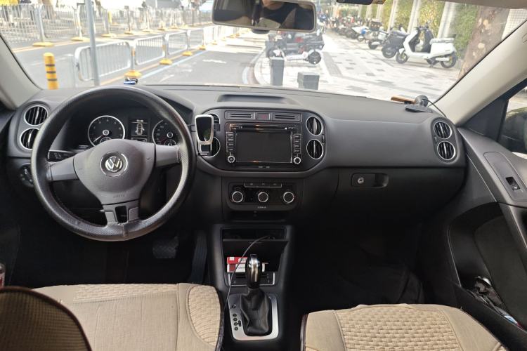 Used Volkswagen Tiguan L 2016 300TSI Automatic Two-Wheel Drive Trend Edition