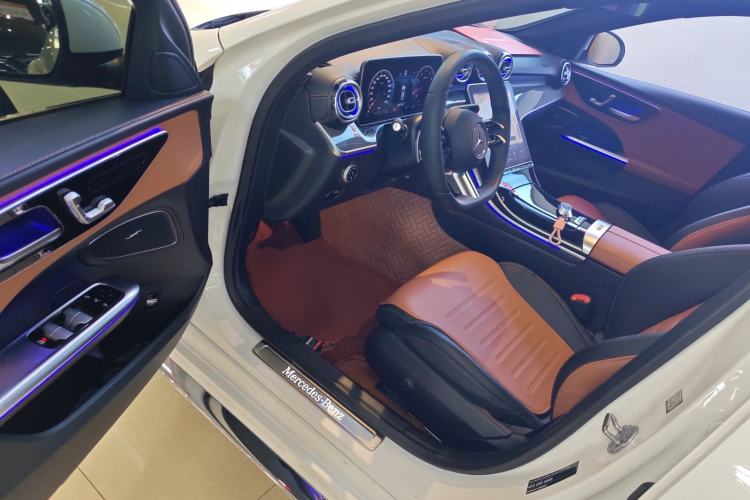 Used Mercedes-Benz C-Class 2022 Restyled C 260 L Sport Edition Driver Seat