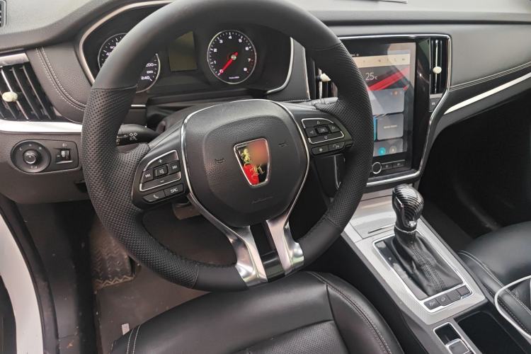 Used Roewe RX5 2018 20T Two-Wheel Drive Automatic Internet Smart Edition