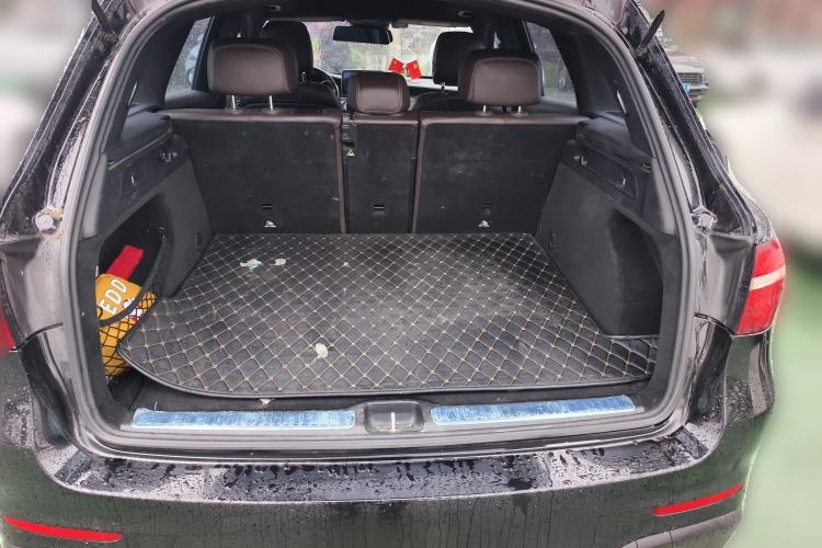 Used Mercedes-Benz GLC 2018 Refreshed GLC 300 4MATIC Dynamic Edition
