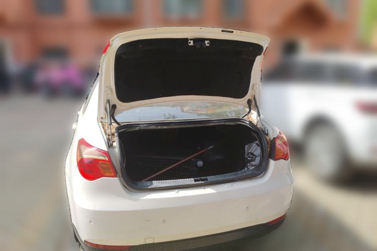 Used Roewe 550 2012 550 1.8L Automatic Intelligent Edition Trunk