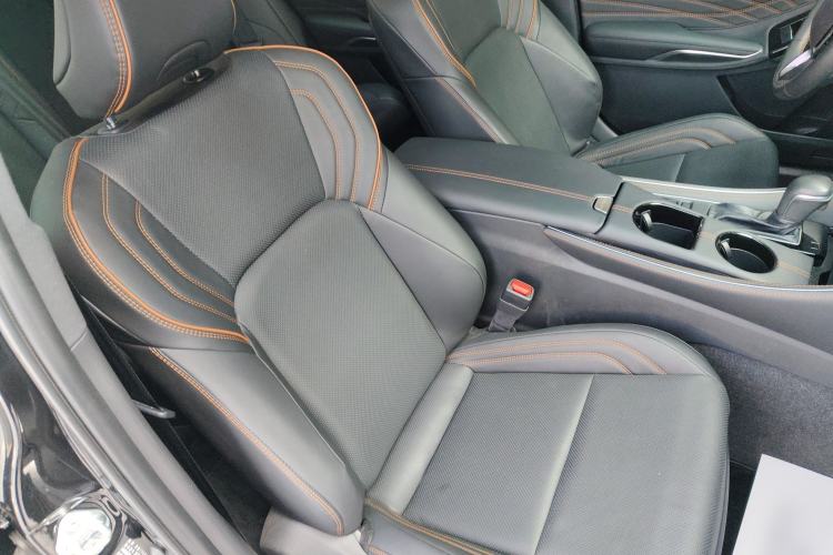 Used Toyota Avalon 2024 Dual-Motor 2.0L Premium Edition