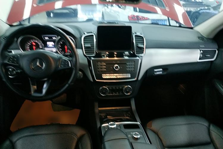 Used Mercedes-Benz GLE Coupe 2015 GLE 320 4MATIC Coupe SUV Center Console