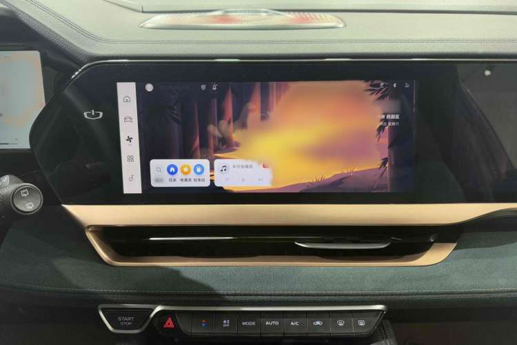 Used Geely Auto Monjaro L 2024 2.0TD High-Power Automatic Two-Wheel Drive Skyline Edition