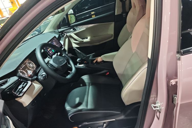 Used Lynk & Co 06 2023 Remix 1.5T Shero
