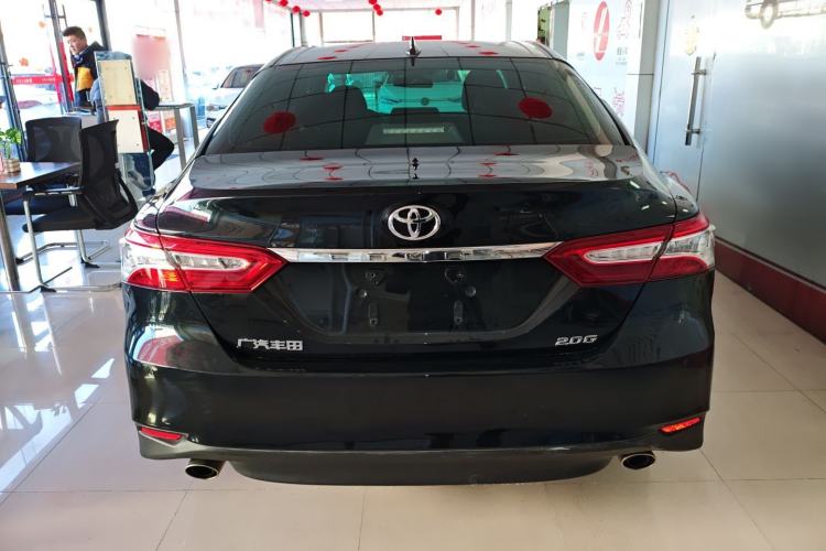 Used Toyota Camry 2021 2.0G Luxury Edition
