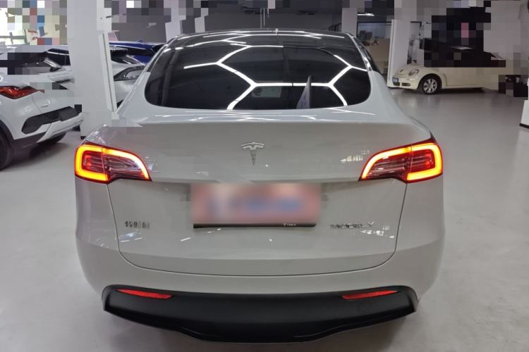 Used Tesla Model Y 2021 Long-Range All-Wheel-Drive Version 3D7