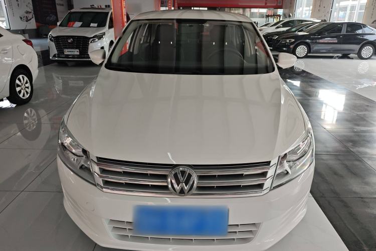 Used Volkswagen Santana 2015 1.6L Manual Fashion Edition