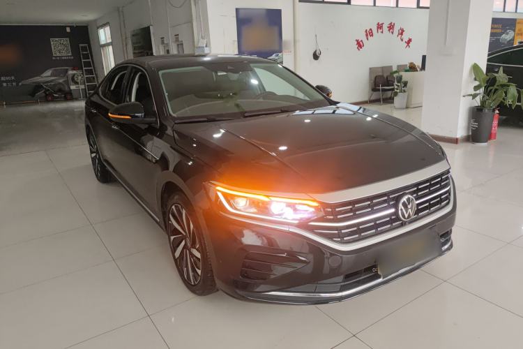 Used Volkswagen Passat 2023 380TSI Luxury Edition
