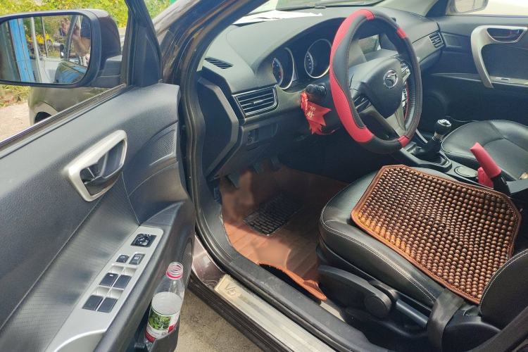 Used Soueast V5 Lingzhi 2014 1.5L Manual Sytle Xuya
