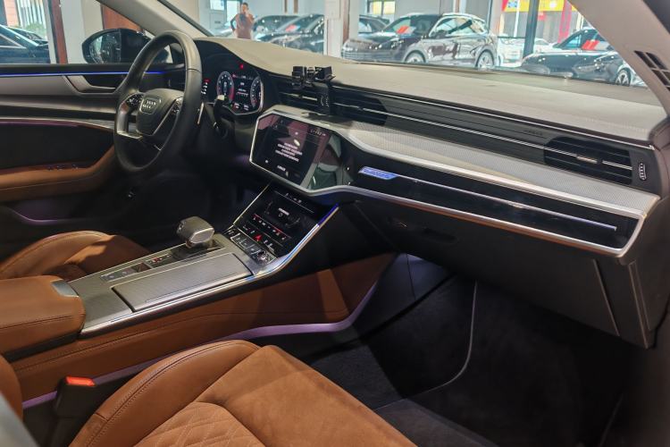 Used Audi A7L 2024 45 TFSI quattro Luxury Edition
